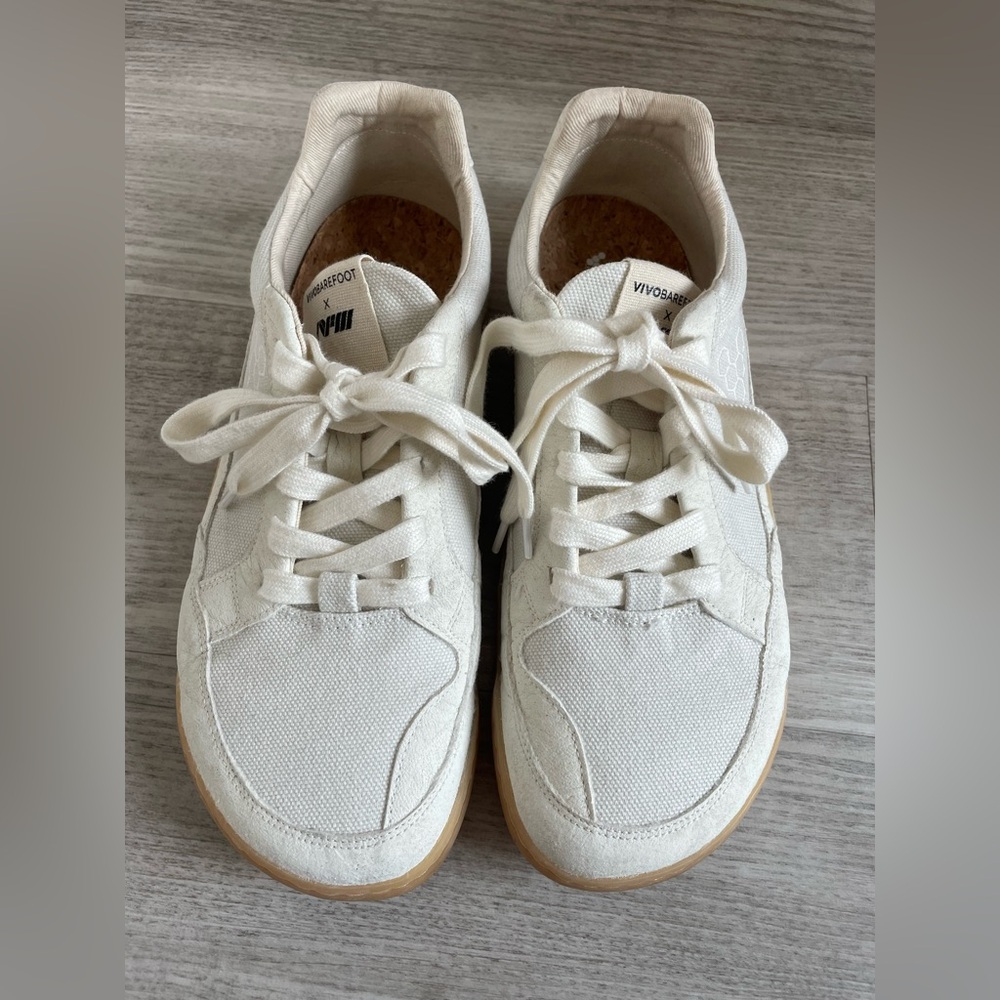 Vivobarefoot women’s gobi II premium canvas sneaker sz 41